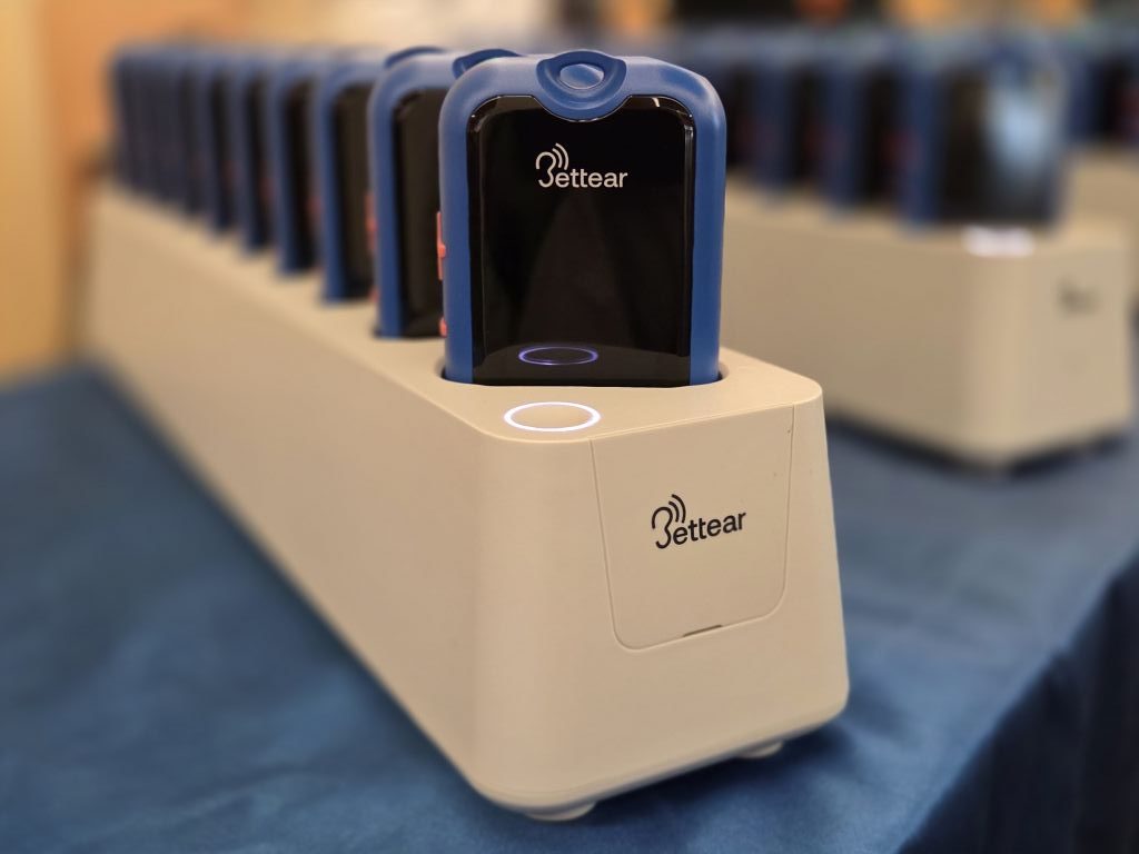 Bettear B-RTX Auracast Transceivers provide an inclusive audio experience for all, with secure versatility as a personal receiver, tour guide transmitter or media player.